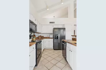 7445 W Los Gatos Drive, Glendale, AZ 85310 - Photo 14