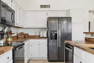 7445 W Los Gatos Dr, Glendale, AZ 85310 - Photo 14