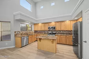 8013 W Crown King Rd, Phoenix, AZ 85043 - Photo 18