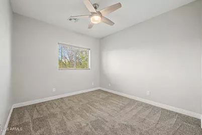 8013 W Crown King Road, Phoenix, AZ 85043 - Photo 30