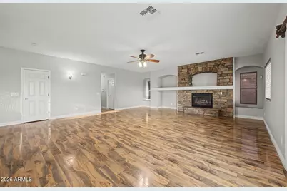 8013 W Crown King Road, Phoenix, AZ 85043 - Photo 4