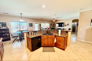 1863 N Westfall Ln, Casa Grande, AZ 85122 - Photo 10