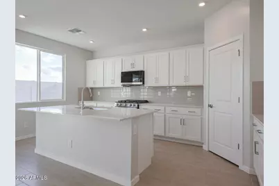 20722 N 230th Lane, Surprise, AZ 85387 - Photo 10