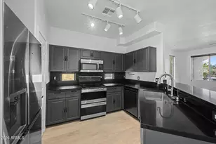 22125 N 29th Ave, Phoenix, AZ 85027 - Photo 10