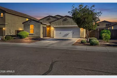 202 E Santori Drive, San Tan Valley, AZ 85140 - Photo 4