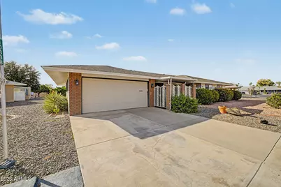 10338 W Caron Drive, Sun City, AZ 85351 - Photo 4