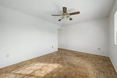 10338 W Caron Drive, Sun City, AZ 85351 - Photo 22