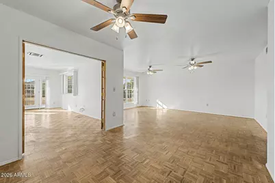 10338 W Caron Drive, Sun City, AZ 85351 - Photo 14