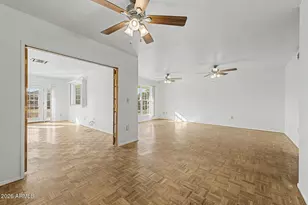 10338 W Caron Dr, Sun City, AZ 85351 - Photo 14