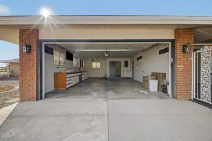 10338 W Caron Dr, Sun City, AZ 85351 - Photo 36