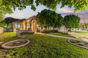 2266 E Mallory Cir, Mesa, AZ 85213 - Photo 2