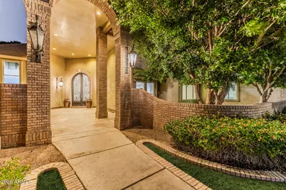 2266 E Mallory Circle, Mesa, AZ 85213 - Photo 10