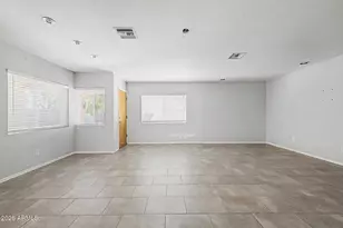 3907 E Mulberry Dr, Phoenix, AZ 85018 - Photo 8