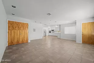 3907 E Mulberry Dr, Phoenix, AZ 85018 - Photo 6