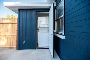 850 W Hazelwood St, Phoenix, AZ 85013 - Photo 10