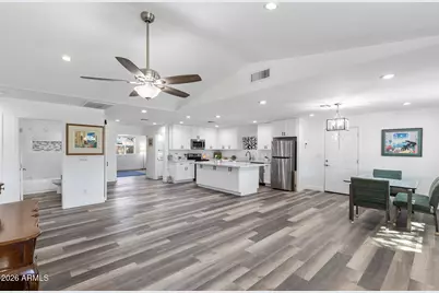 2327 N 31st Street, Phoenix, AZ 85008 - Photo 2