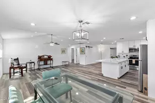 2327 N 31st St, Phoenix, AZ 85008 - Photo 18