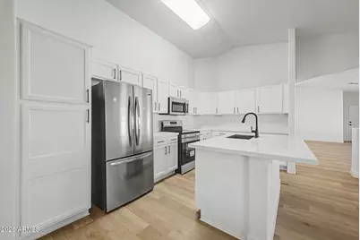 14943 W Port Royale Lane, Surprise, AZ 85379 - Photo 8