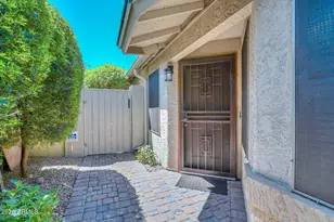 3125 E Siesta Ln, Phoenix, AZ 85050 - Photo 4
