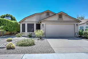 3125 E Siesta Ln, Phoenix, AZ 85050 - Photo 2