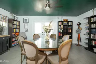 935 E Oregon Ave, Phoenix, AZ 85014 - Photo 8