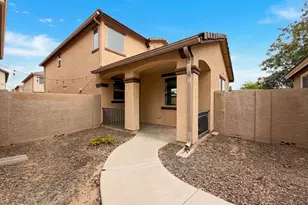 2739 N 73rd Dr, Phoenix, AZ 85035 - Photo 2