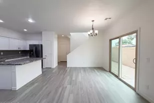 2739 N 73rd Dr, Phoenix, AZ 85035 - Photo 8