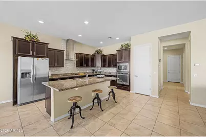 18392 W Thunderhill Place, Goodyear, AZ 85338 - Photo 10