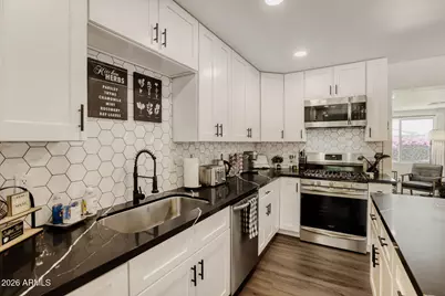 7715 E Catalina Drive, Scottsdale, AZ 85251 - Photo 4