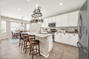 2214 W Hedgehog Pl, Phoenix, AZ 85085 - Photo 10