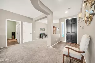 2214 W Hedgehog Pl, Phoenix, AZ 85085 - Photo 4