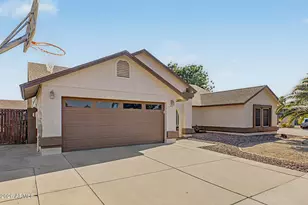 4303 E Janice Wy, Phoenix, AZ 85032 - Photo 4