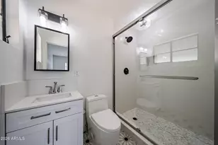 2816 N 33rd Pl, Phoenix, AZ 85008 - Photo 36