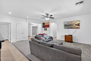 16739 W Lariat Ln, Surprise, AZ 85387 - Photo 10