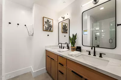 8621 E Indian Bend Road, Scottsdale, AZ 85250 - Photo 24