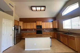 2530 W Allens Peak Dr, San Tan Valley, AZ 85144 - Photo 14