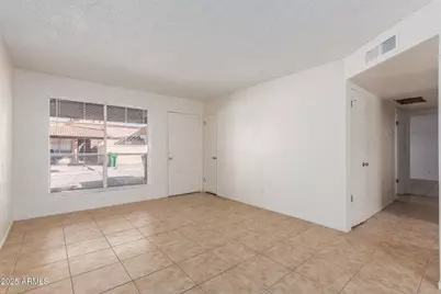 615 N Arrowhead Drive #Apt 4, Chandler, AZ 85224 - Photo 6