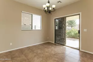 1346 E Dunbar Dr, Phoenix, AZ 85042 - Photo 6