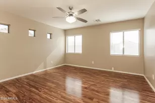 1346 E Dunbar Dr, Phoenix, AZ 85042 - Photo 8