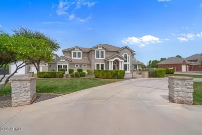 17718 E San Carlos Way, Gilbert, AZ 85298 - Photo 2