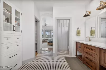 17718 E San Carlos Way, Gilbert, AZ 85298 - Photo 34