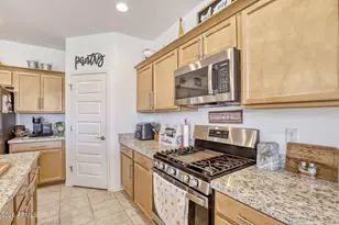 16903 W Beth Dr, Goodyear, AZ 85338 - Photo 10