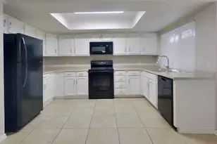 4633 W Bluefield Ave, Glendale, AZ 85308 - Photo 10