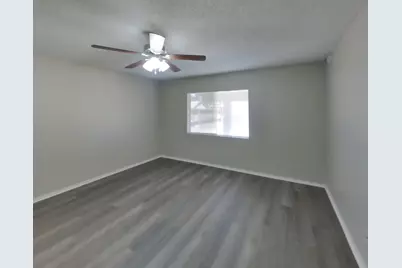 10906 W Calle Del Sol, Phoenix, AZ 85037 - Photo 6