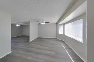 10906 W Calle del Sol, Phoenix, AZ 85037 - Photo 10