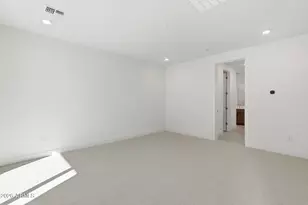 2121 W Sonoran Desert Dr, Phoenix, AZ 85085 - Photo 10