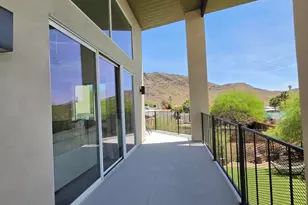 933 W Mercer Ln, Phoenix, AZ 85029 - Photo 2