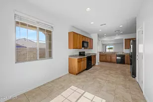 5656 N 87th Dr, Glendale, AZ 85305 - Photo 10