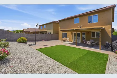 5603 S 27th Drive, Phoenix, AZ 85041 - Photo 2