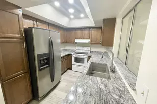 3860 E Acoma Dr, Phoenix, AZ 85032 - Photo 4